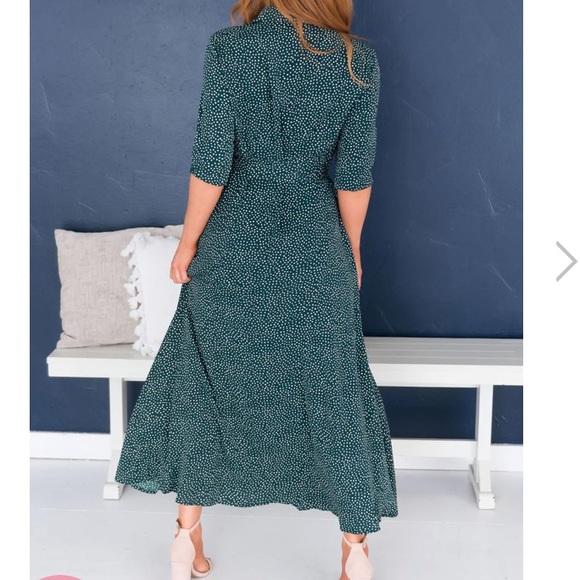 LeVonn Dress from Neesee’s Dresses - Picture 3 of 3